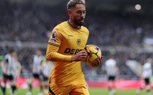 「好きじゃない」ウルブス指揮官がエースFWクーニャの態度に苦言「誰もが勝ちたいと思っているんだ」