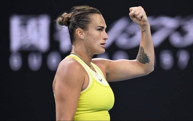 サバレンカが今大会初めてセット失うも世界32位を破り全豪4強。ヒンギス以来の3連覇へあと2勝[全豪オープン]