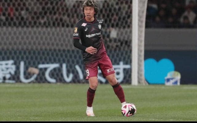 英2部で練習参加の神戸DF初瀬亮、シェフィールド・ウェンズデイの指揮官も言及「一番大事なのはコミュニケーション」