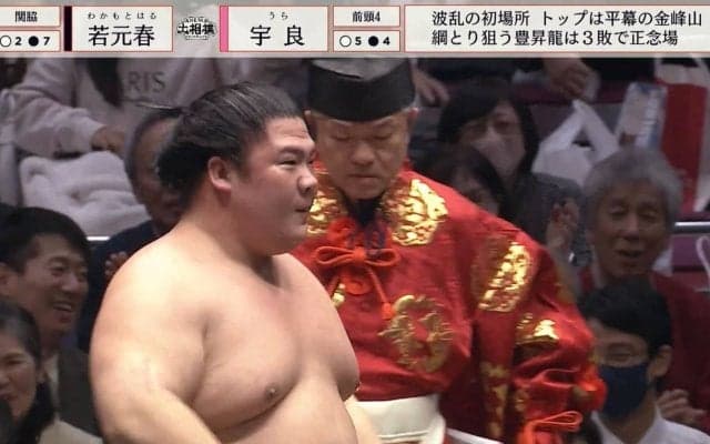 人気力士、突如のファイティングポーズに対戦相手も「え？」チャーミングな姿に“大爆笑”の相撲ファン「ごめん笑ったw」「なんだそのポーズw」