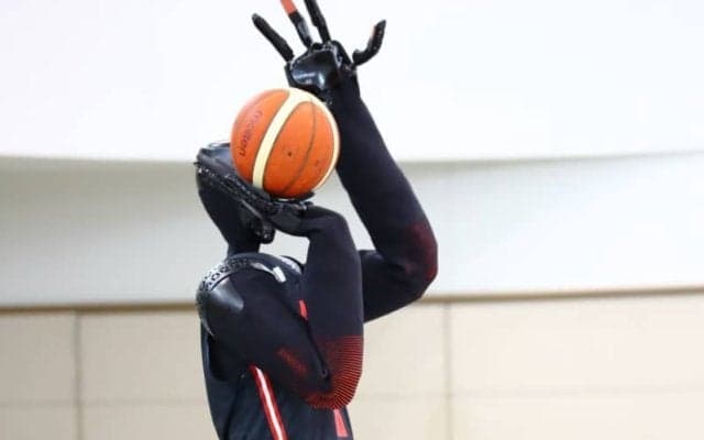 B1第22節のA東京vs京都にギネス記録保持「CUE6」が登場…超ロングシュート披露へ