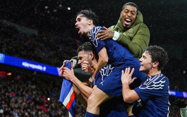 崖っぷちの強豪対決は壮絶打ち合いに！　2点差引っくり返したPSGがシティ撃破でPO圏内入れ替わり【CL】