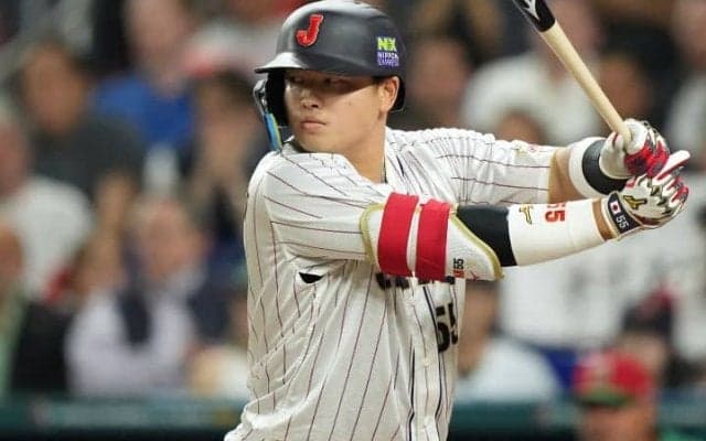 MLBを目指す村上宗隆の獲得に名門3球団が動くとNYメディアが見通し「一塁手にコンバートされるだろう」