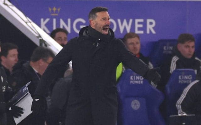 7連敗のレスターに険悪ムード…ファン・ニステルローイ監督と選手が口論、矛先はプレータイム減らすブオナノッテに集中か