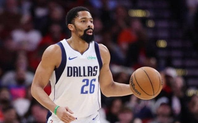 主力をケガで欠くマブスが敵地でウェスタン首位のサンダーを撃破…ディンウィディーが28得点と躍動