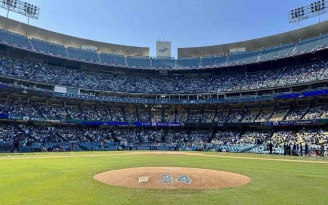 “激変”するド軍本拠地の今「間に合うのか？」　土むき出し…異様な光景にファン焦り