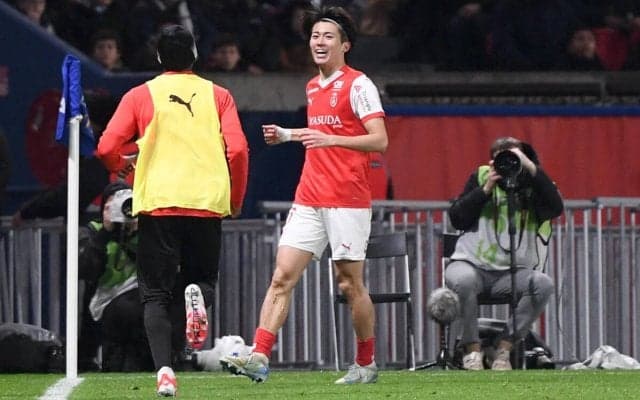 中村敬斗の今季8点目でスタッド・ランスが王者PSGとドロー…終盤には新加入の関根大輝がリーグ・アンデビューを飾る【リーグ・アン】