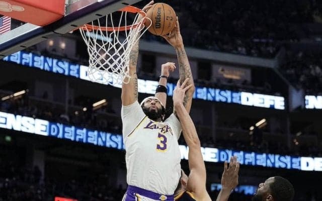 八村塁が欠場もレイカーズが3連勝…レブロン&デイビスが躍動してウォリアーズに白星