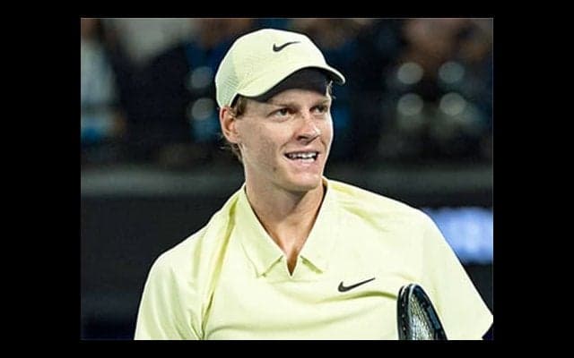  シナー 完勝で全豪OP連覇達成 