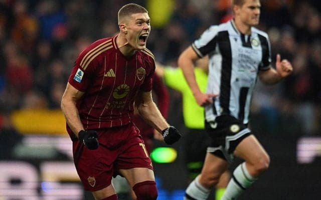 ローマが待望の今季公式戦初のアウェイ戦勝利！　ペッレグリーニ＆ドフビクのPK2発でウディネに逆転勝ち【セリエA】