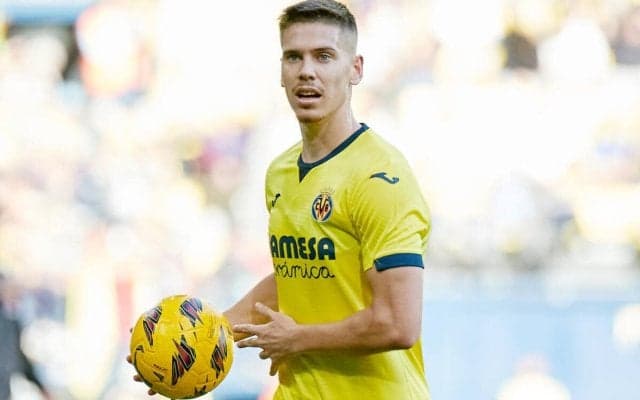 守備陣強化を模索するビラ、ビジャレアルでエメリ監督と共闘したDFフォイスに関心か