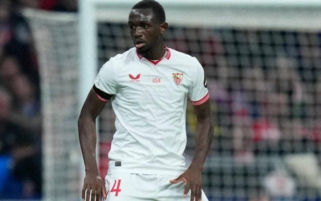 セビージャに痛手…長期離脱中のDFタンギ・ニアンズが手術を決断、今季中の復帰は絶望に