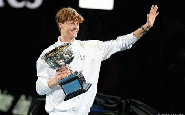 全豪連覇したシナー「ハイレベルなプレーできた」と喜び。「もっと良くできるはず」と生涯グランドスラムに意欲