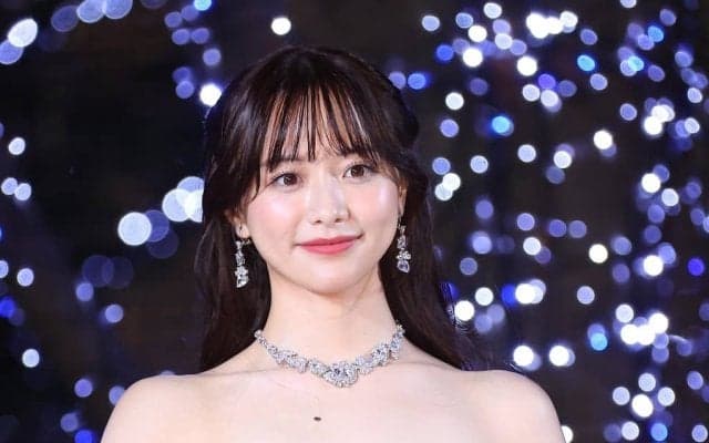 「森香澄コラボは予想してないwwwwww」人気女子アナ・森香澄のJ1・FC東京のユニフォーム姿にファン歓喜！「嘘だよな…」「森香澄は青赤だ」などの声