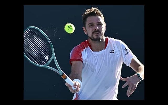 ワウリンカ 複ペアにストレート負け