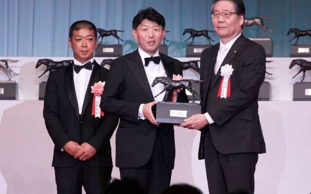 JRA賞最優秀4歳以上牝馬のスタニングローズ 吉田俊介代表「その血をこれからも繁栄させてほしい」