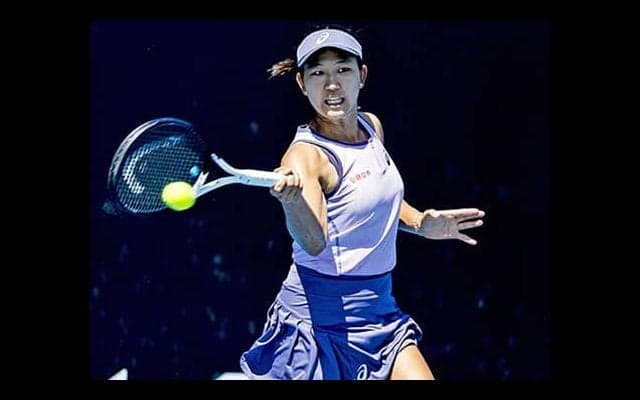  内島萌夏 フルセットで初戦敗退 