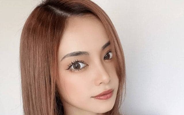 ｢顔面最強｣噂の美人すぎるW杯サポーター、“10年ぶりの金髪ショート”で劇的イメチェン｢可愛さ増し増し｣｢整いすぎ｣と大好評