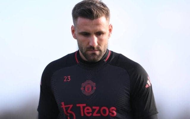 12月に再離脱のユナイテッドDFショーが練習復帰、今季は3試合の途中出場のみ