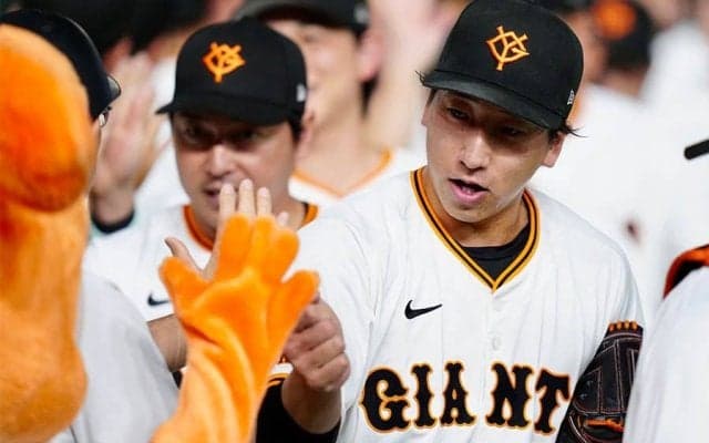 巨人特別ユニは「ビジュアル神」　溢れる王者の気品、即掴んだG党の心「かわいい」