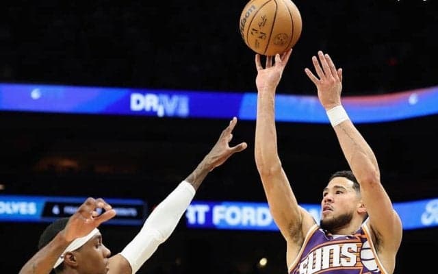 サンズのデビン・ブッカーが通算得点で球団史上トップまで91得点に迫る