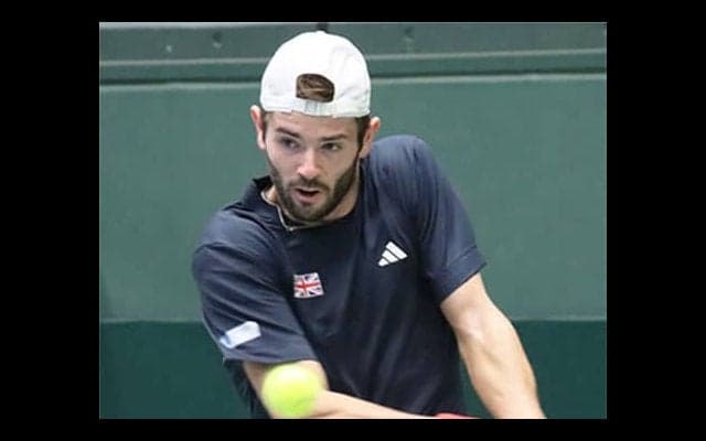  デビュー戦で錦織撃破「嬉しい」 