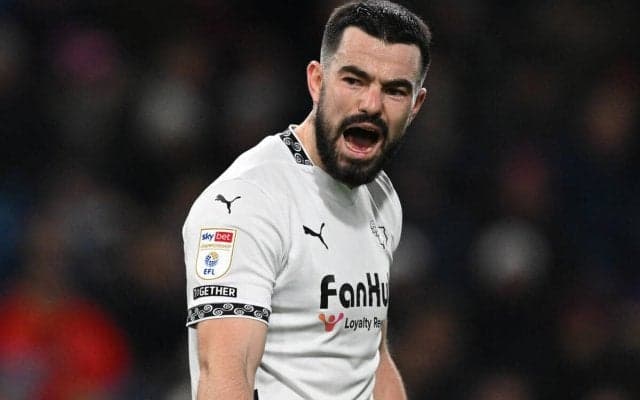 ブライトンがダービーからDFカシンを完全移籍で獲得！ センターバックの新たな選択肢に…移籍金は17.3億円か