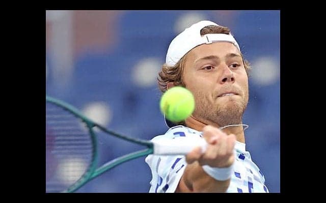 世界10位撃破の金星 初の決勝へ