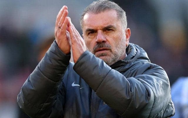 「選手たちは素晴らしかった」泥沼抜けプレミア8試合ぶり勝利のポステコグルー監督、サポーターへ久々勝利を捧げる「この瞬間を共有できて嬉しい」