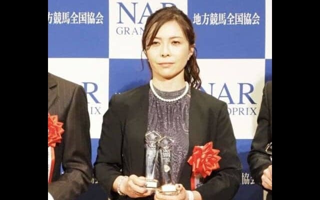 【NARグランプリ2024】名古屋・宮下瞳騎手が優秀女性騎手賞、特別賞を受賞…「JRA女性騎手からパワーをもらっている」