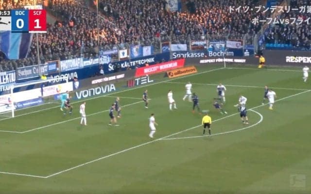 きたああああ！ 堂安律、低弾道の“強烈ミドルシュート”炸裂「エゴい」 蹴り合いで一発狙い… 強引に振り抜いてゴールに迫る「チーム変わった」