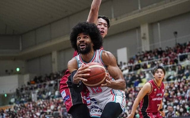 広島ドラゴンフライズのドウェイン・エバンスがB1通算4000得点を達成！