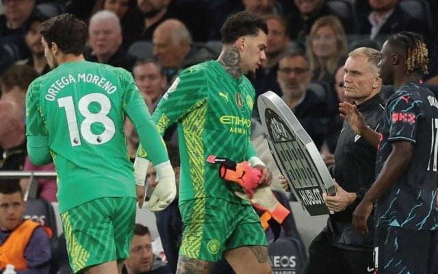 「シティとペップが苦労して辿り着いた存在だが…」やはりエデルソンはマンチェスター・Cで今季限り？「可能性は十分」