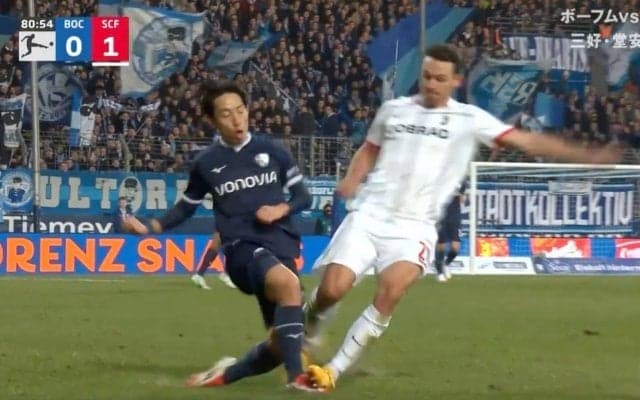 ふざけるなよ！ 三好康児、“危険レイトタックル”被弾の瞬間「足があああ！」 ガッツリ足を踏みつけられる→ピッチに倒れ込む「大丈夫かよ」