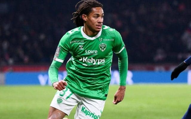 チェルシーがサンテチェンヌから逸材MFアムグーを獲得！2033年までの長期契約を締結