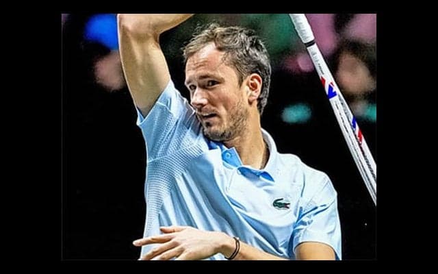  世界7位メド 金星献上で2回戦敗退 