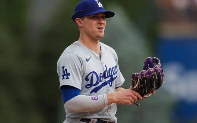 去就未定のド軍FA男も…パンパンの枠問題　番記者指摘の再契約プラン「ハマると思う」