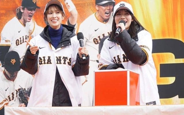 巨人キャンプに大人気アイドル降臨　貴重な“ユニ姿”にファン興奮…400人が注目