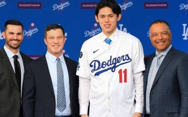 ドジャースは野球界を台無しにする“悪の帝国”か？ MLBコミッショナーが否定「すべてルールに合致」「ファンに最高のものを提供しようとしている」