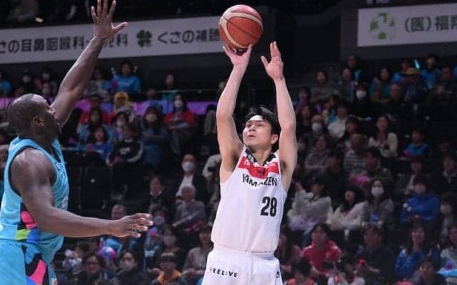 オフェンス力を発揮した三遠ネオフェニックスが16連勝…“津屋の日”に津屋一球がチーム最多20得点