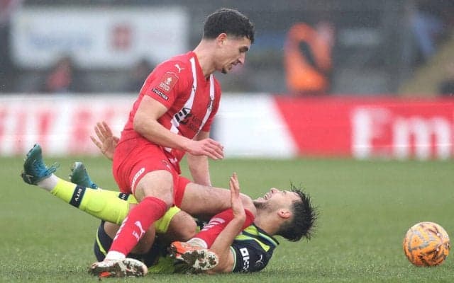 シティデビューのニコが腰を痛めて負傷交代、CLマドリー戦出場が微妙に