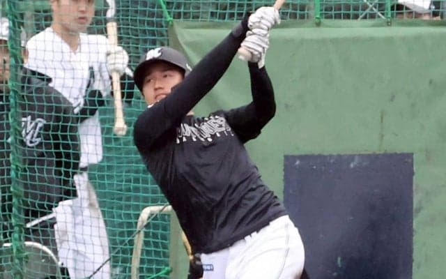 ドラ1の豪快スイングに「夢がある」　“異次元連発”に騒然「もう4番当確でいい」