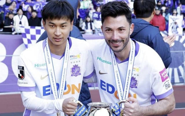 「中島洋太朗はすぐに海外に行くんじゃないか」　サンフレッチェ広島の助っ人トルガイも大絶賛する驚異の18歳