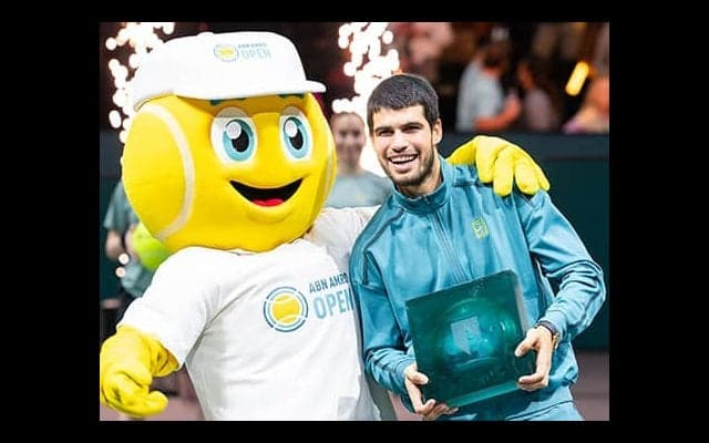  アルカラス17勝目、室内ハード初V 