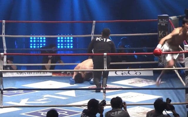 「28年見てて初めて」魔裟斗、“異変”発生に困惑 注目選手同士の激闘…劇的KO決着の試合中に“まさか”のハプニング