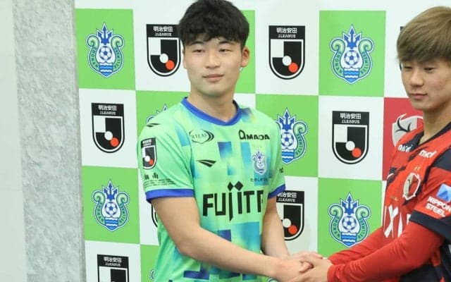 昨季は10ゴールと飛躍、湘南の10番・FW鈴木章斗は日本代表よりも湘南「このチームで活躍することをまずは考えたい」