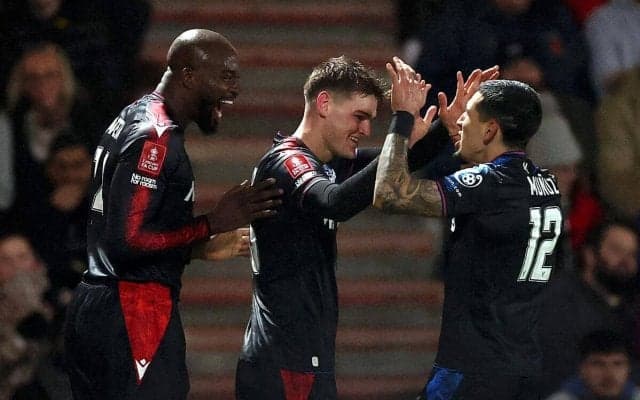 鎌田大地が先発のクリスタル・パレスが4部相手に完勝で5回戦進出！【FAカップ】