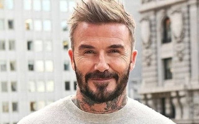 ｢すごく嫌そう｣元イングランド代表ベッカム、美少女すぎると話題の末娘に公開キスを迫るも拒否される衝撃シーン