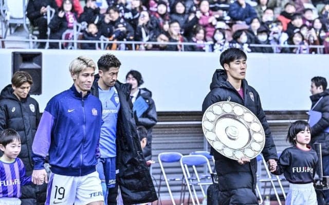 「曲カッコ良すぎるやんか！」Jリーグが発表した「紅白練習出場ボーカルグループによる応援歌あおりPV」が大好評！「思い出のシーンと素敵な曲で涙出てきた」の声