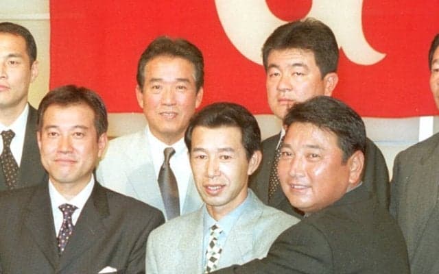 篠塚和典から見た引退後の吉村禎章は「ひと回りもふた回りも大きくなった」　巨人のリーグ優勝に貢献した手腕も称賛